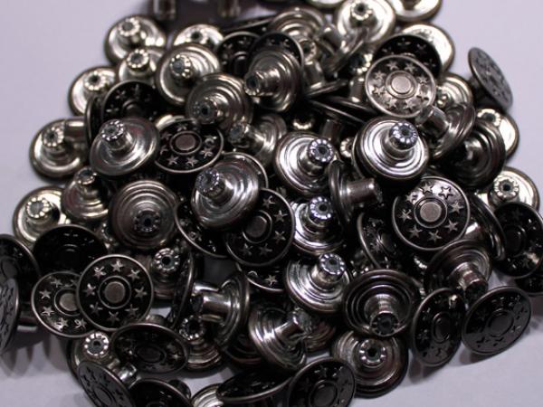 100 Jeans-Knöpfe "Sterne" 17 mm